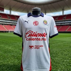 Chivas aficionado