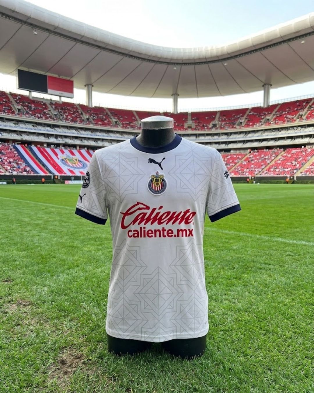 Chivas Visitante 2022-2023