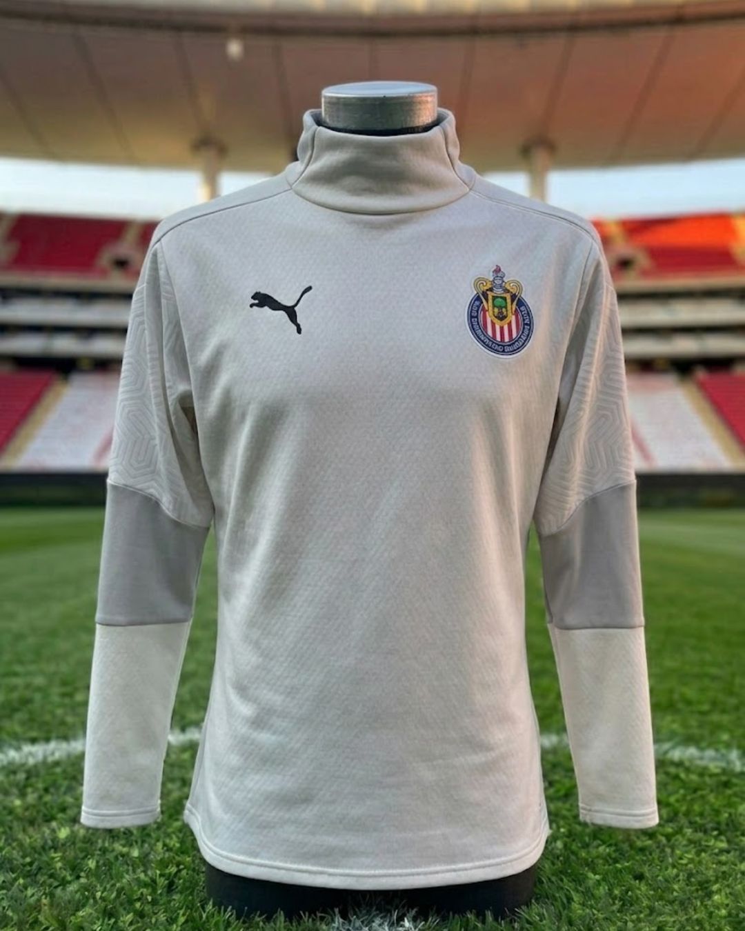 Chivas sudadera de entrenamiento 2017