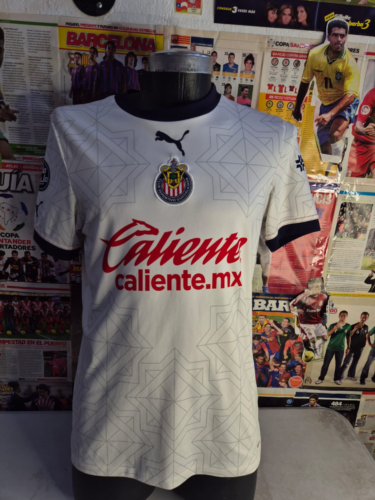 Chivas Visitante 2022-2023