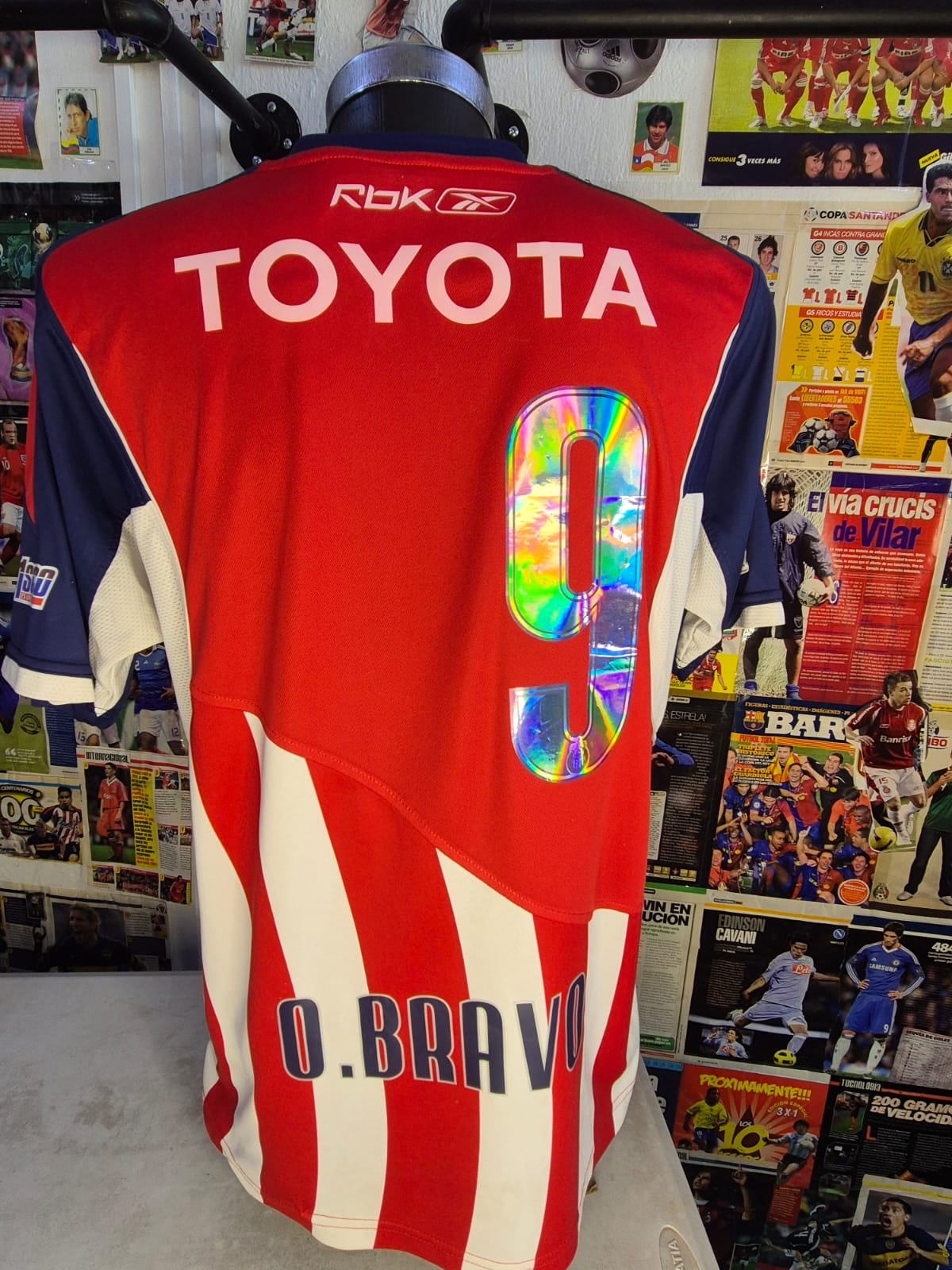 Local Chivas 2008-2009.