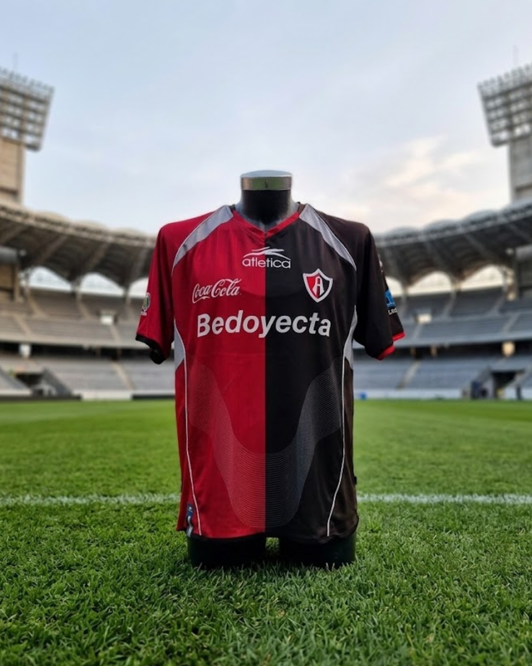 Atlas temporada 2008-2009 local #17 andres guardado