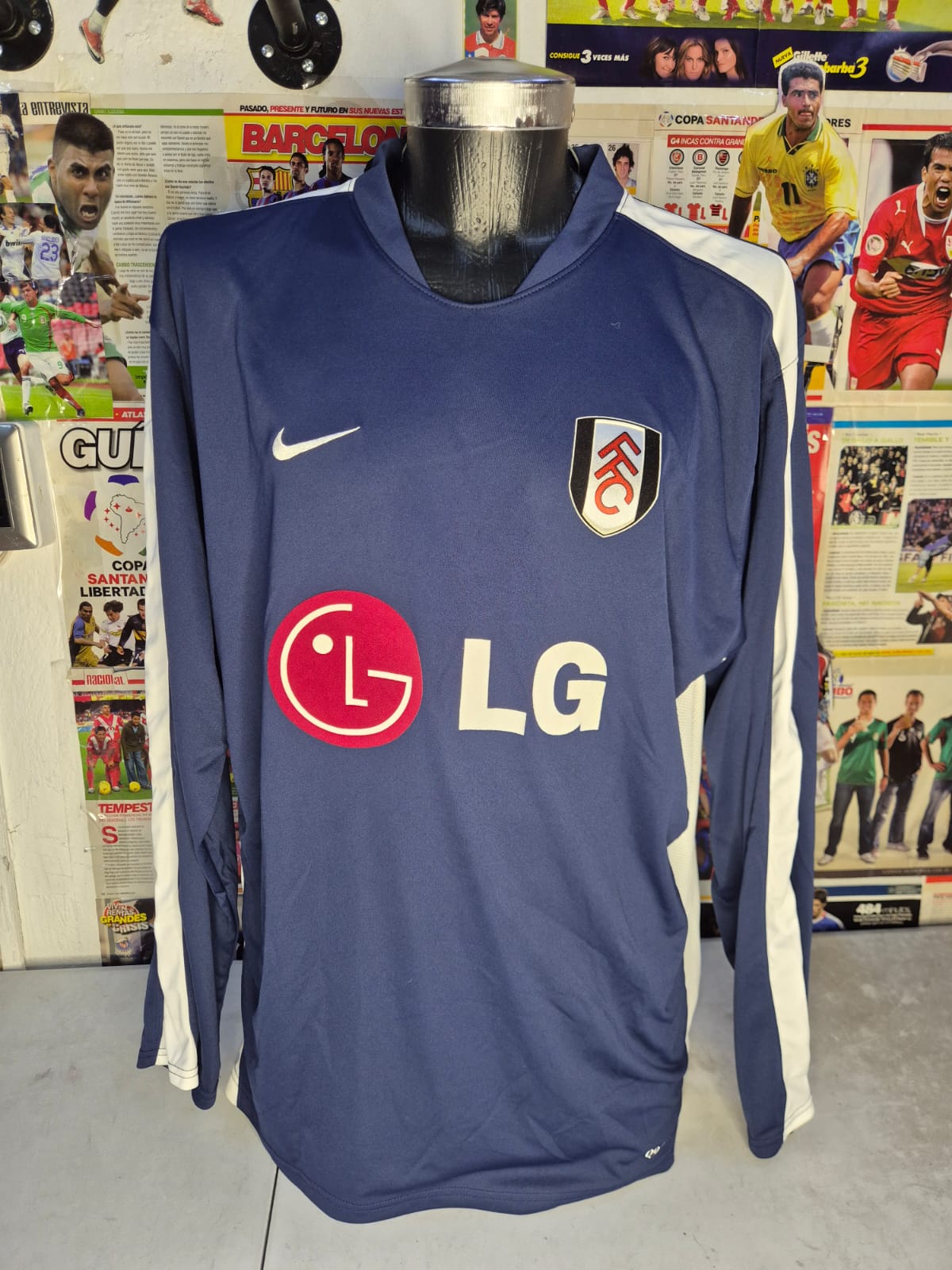 Fulham tercera equpacion temporada 2009-2010